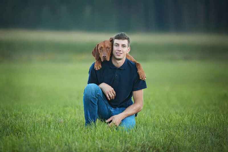 Венгерская выжла с владельцем