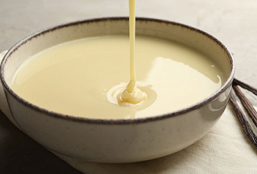 Можно ли кошкам сгущенку? 